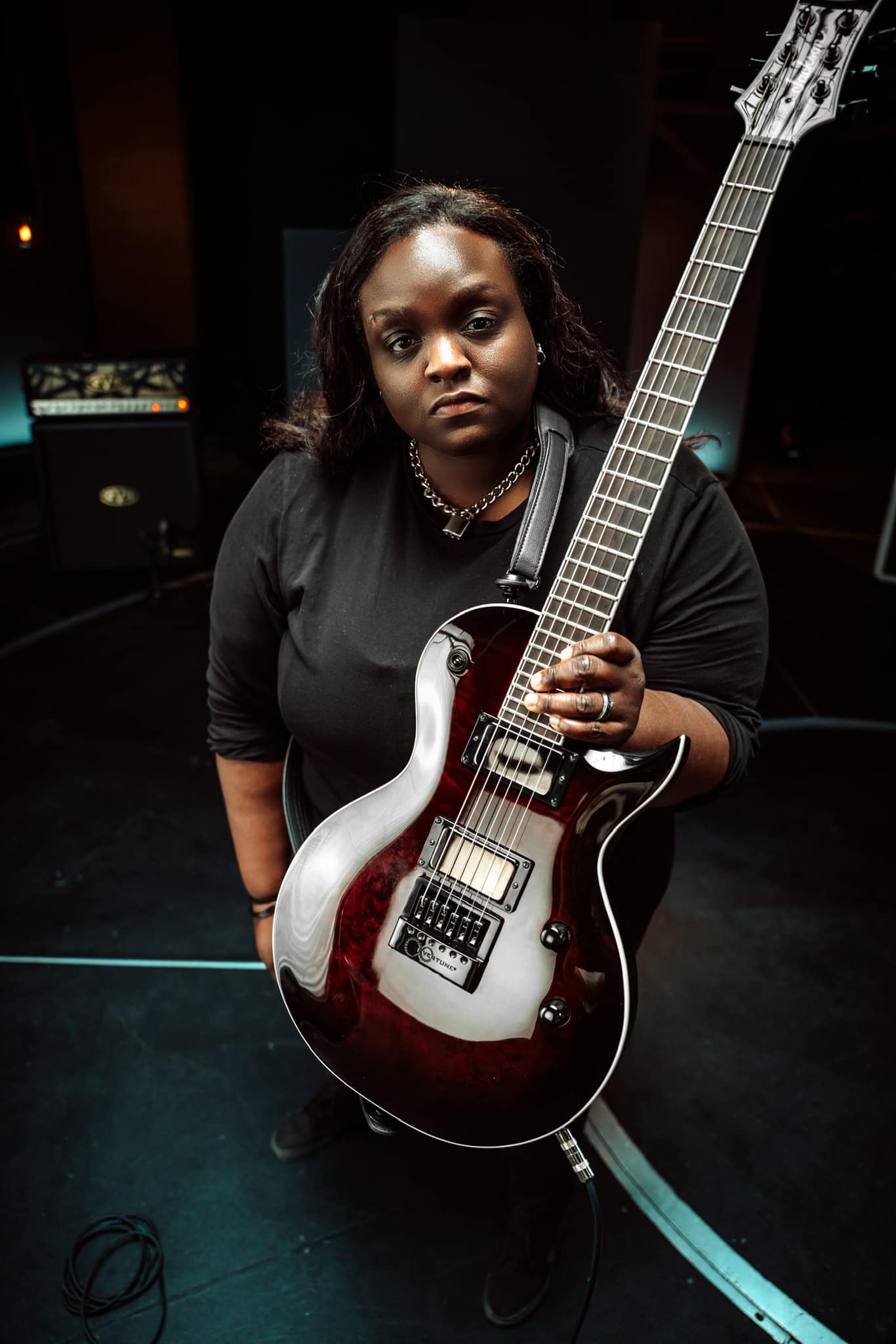 Tetrarch's Diamond Rowe made the scene at NAMM 2025