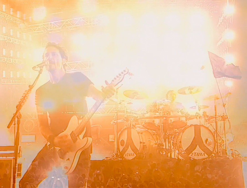 Joe Duplantier of Gojira using EverTune live for over 500 000 people in Poland