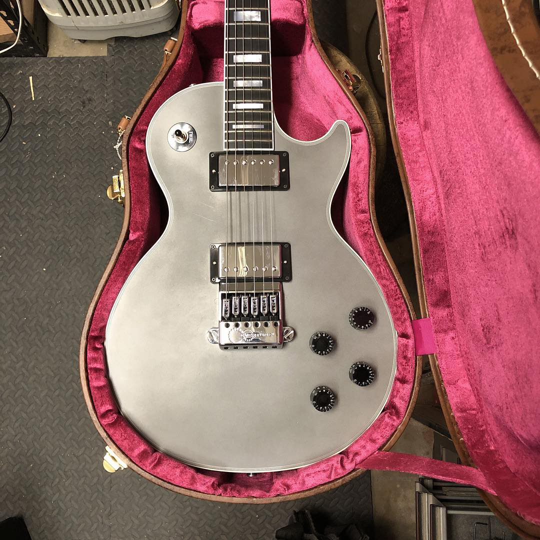 Zach's Les Paul after EverTune G Model installation